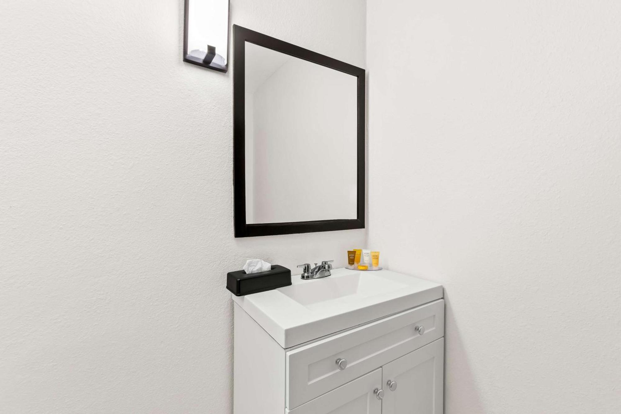 Sonesta Essential Beaumont Otel Dış mekan fotoğraf